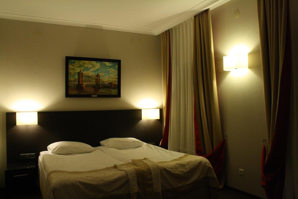 Optima Collection Kharkiv Hotel Exterior foto