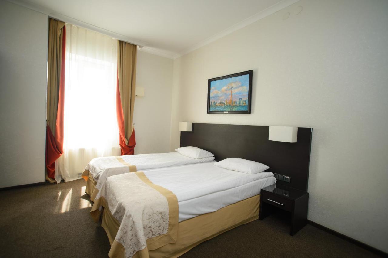 Optima Collection Kharkiv Hotel Exterior foto